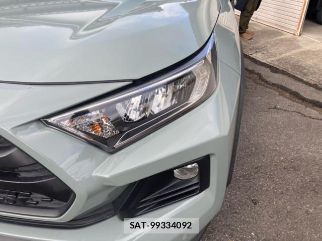 Toyota RAV4 2019-07 8037882-5