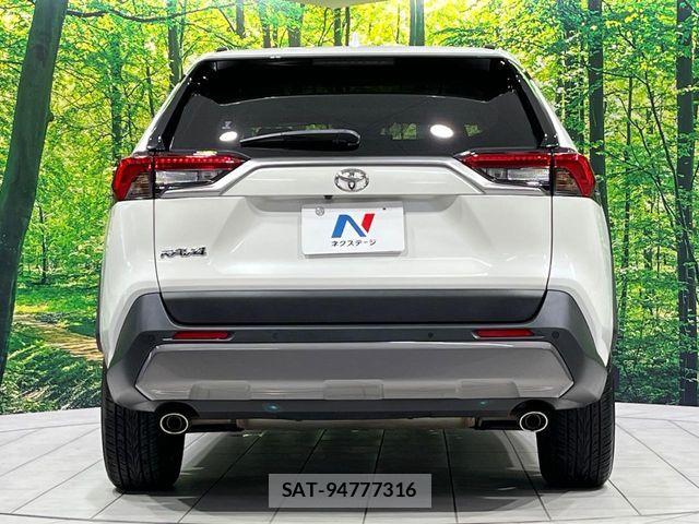 Toyota RAV4 2020-08 8037884-15