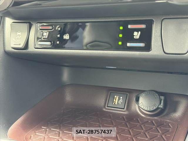 Toyota RAV4 2025-04 8037873-21