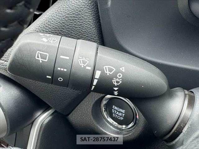 Toyota RAV4 2025-04 8037873-24