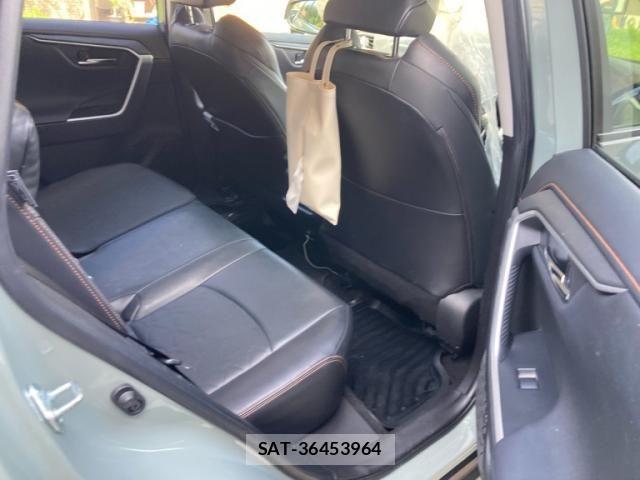 Toyota RAV4 2020-12 8037885-13