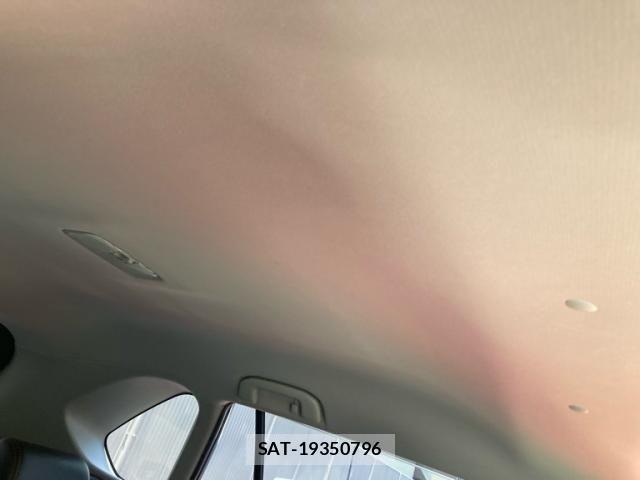 Toyota RAV4 2019-12 8037883-12