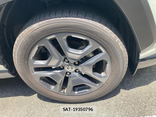 Toyota RAV4 2019-12 8037883-5