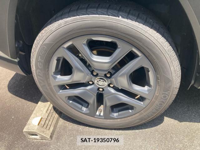 Toyota RAV4 2019-12 8037883-6