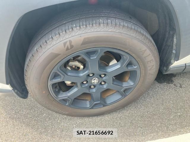 Toyota RAV4 2022-06 8037878-4