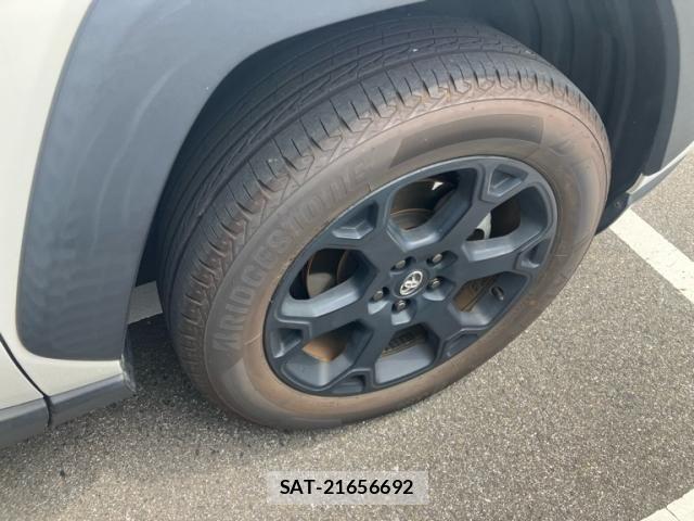 Toyota RAV4 2022-06 8037878-7