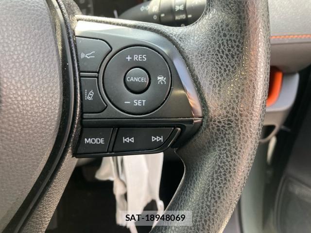Toyota RAV4 2019-04 8037877-13