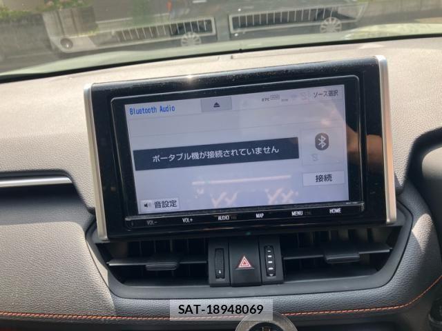 Toyota RAV4 2019-04 8037877-16