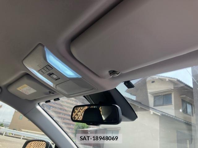 Toyota RAV4 2019-04 8037877-19