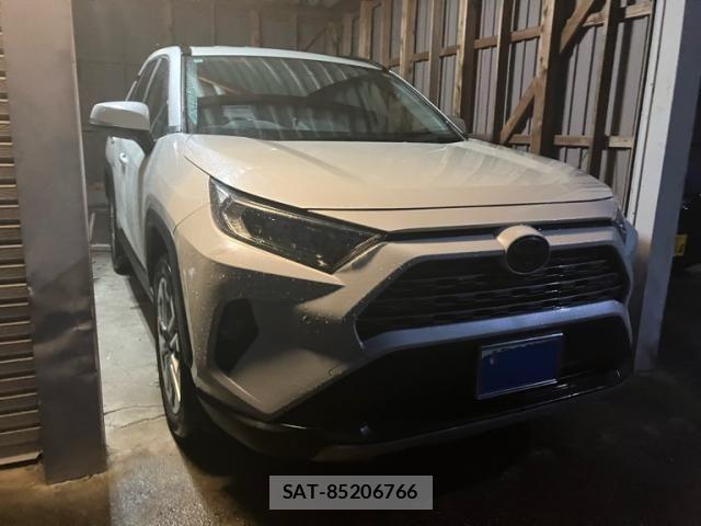 Toyota RAV4 2020-03 8037886-2
