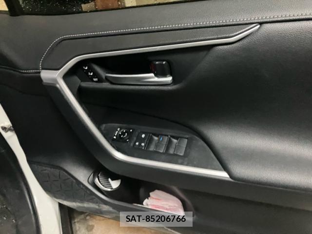 Toyota RAV4 2020-03 8037886-6