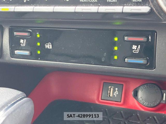 Toyota RAV4 2023-06 8037874-5
