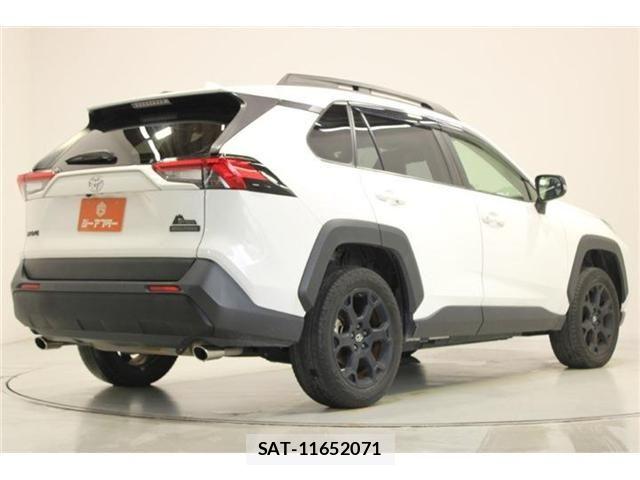 Toyota RAV4 2023-01 8037879-12