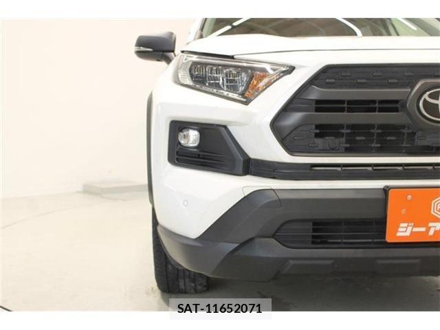 Toyota RAV4 2023-01 8037879-16