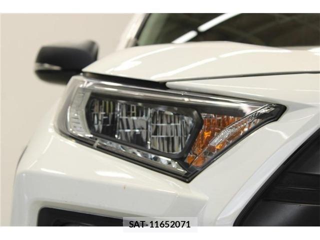 Toyota RAV4 2023-01 8037879-17