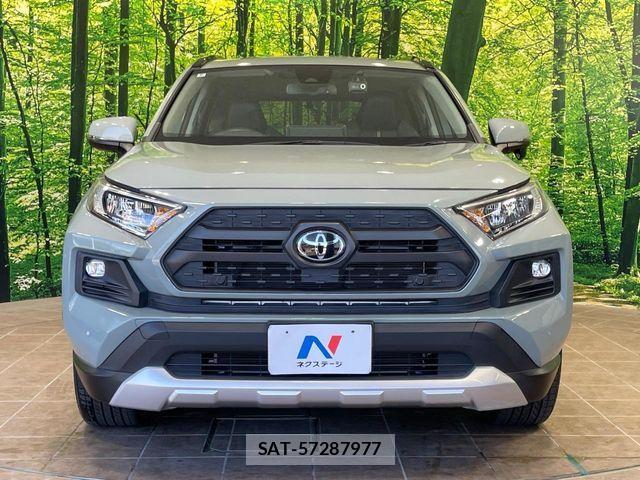 Toyota RAV4 2022-06 8037872-13