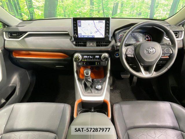 Toyota RAV4 2022-06 8037872-1