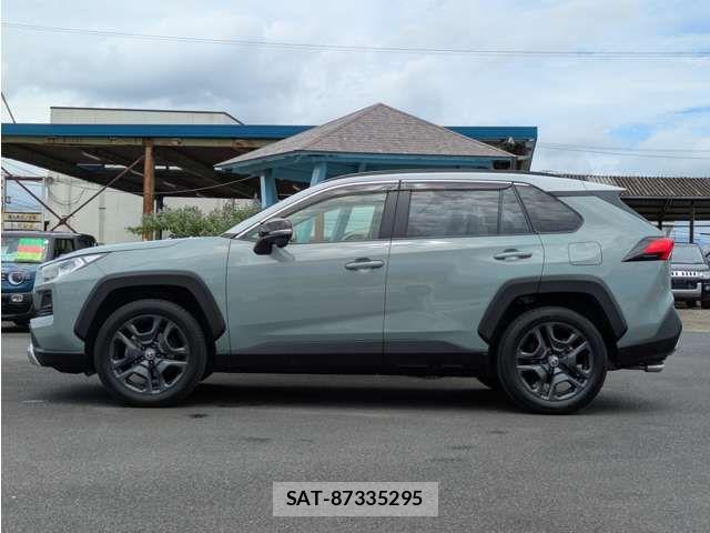 Toyota RAV4 2023-07 8037876-5