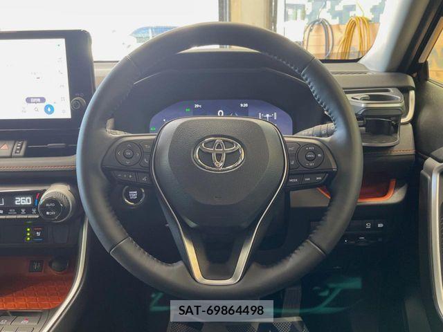Toyota RAV4 2025-05 8037870-12