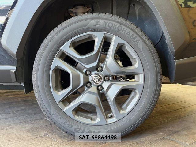Toyota RAV4 2025-05 8037870-13