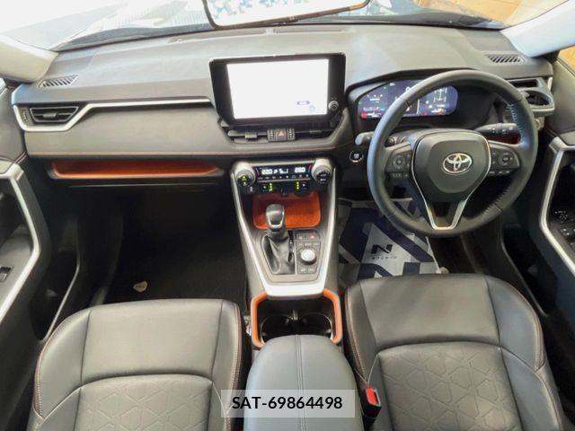 Toyota RAV4 2025-05 8037870-1