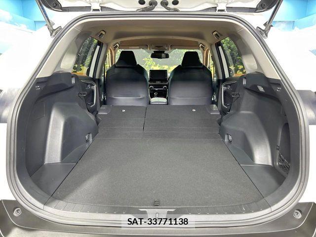 Toyota RAV4 2021-04 8075309-10