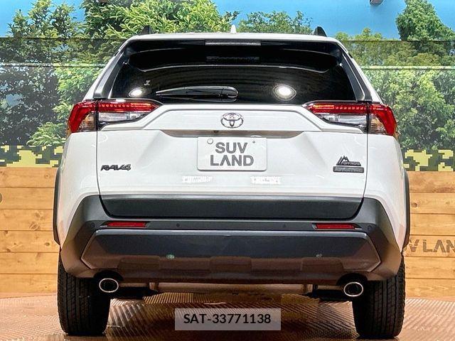 Toyota RAV4 2021-04 8075309-14