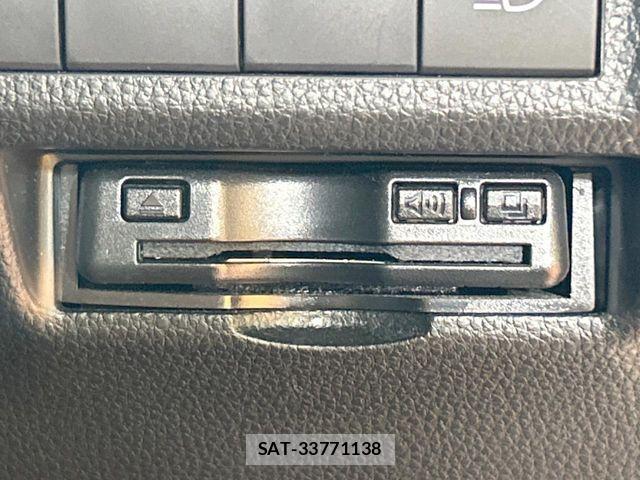 Toyota RAV4 2021-04 8075309-6