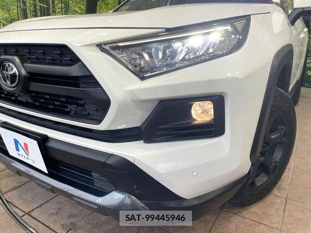 Toyota RAV4 2021-02 8075310-11
