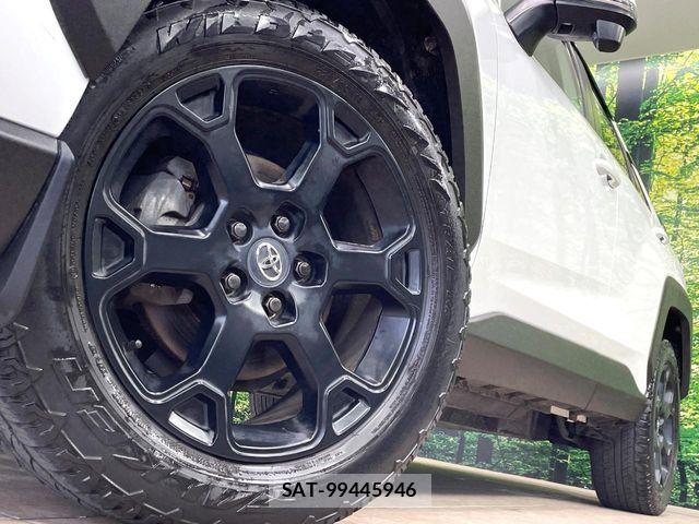 Toyota RAV4 2021-02 8075310-12