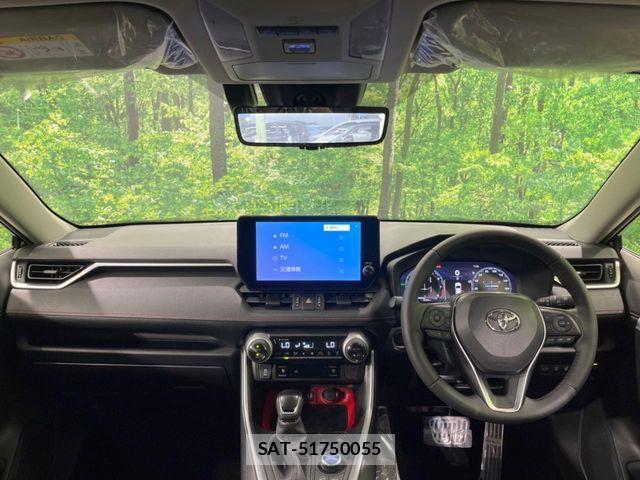 Toyota RAV4 2023-02 8075307-1