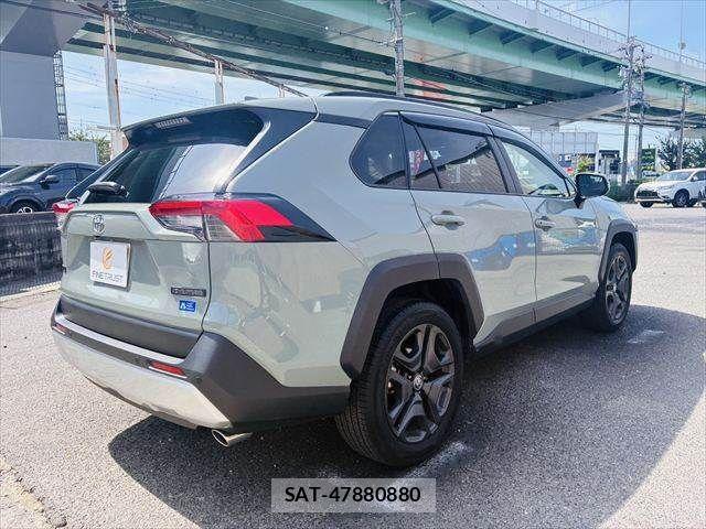 Toyota RAV4 2024-11 8075306-19