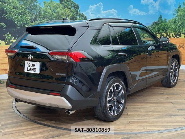Toyota RAV4 2020-08 8075315-18