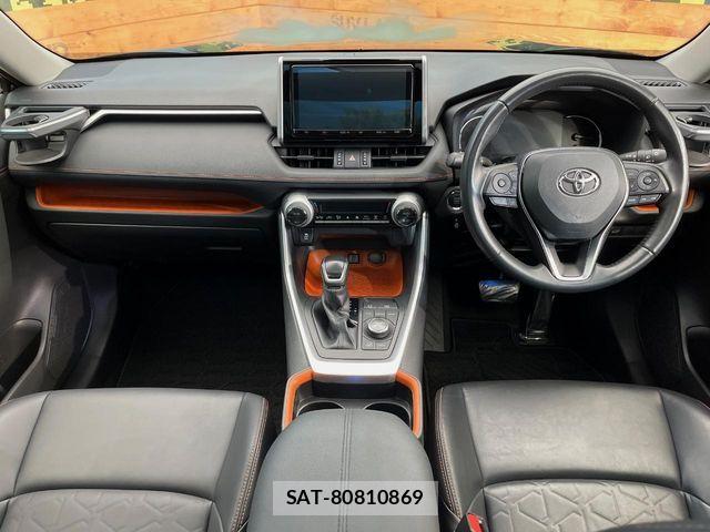 Toyota RAV4 2020-08 8075315-1