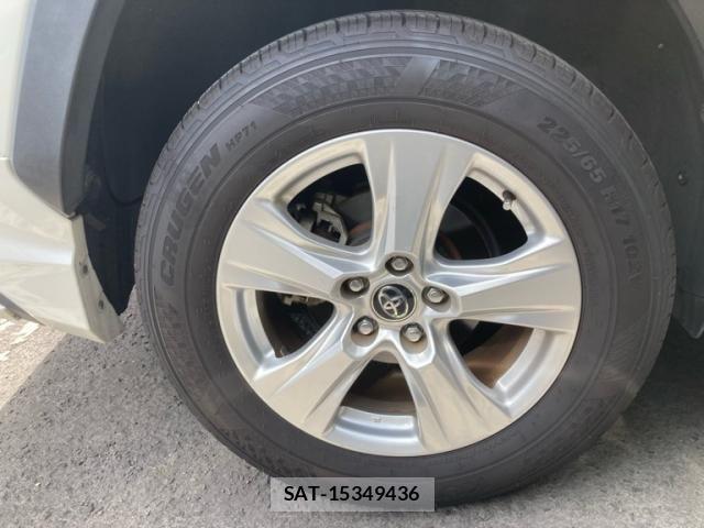 Toyota RAV4 2019-04 8075316-3