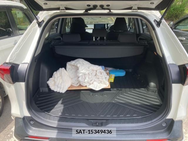 Toyota RAV4 2019-04 8075316-7
