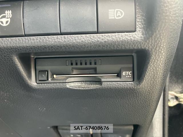 Toyota RAV4 2020-02 8075314-15