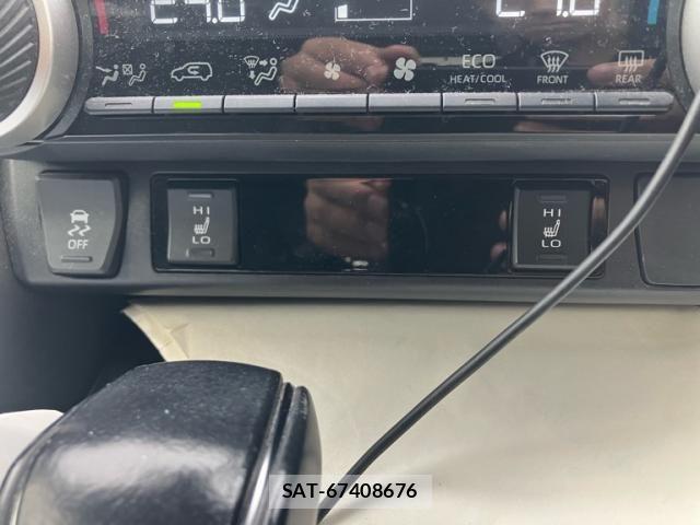 Toyota RAV4 2020-02 8075314-25