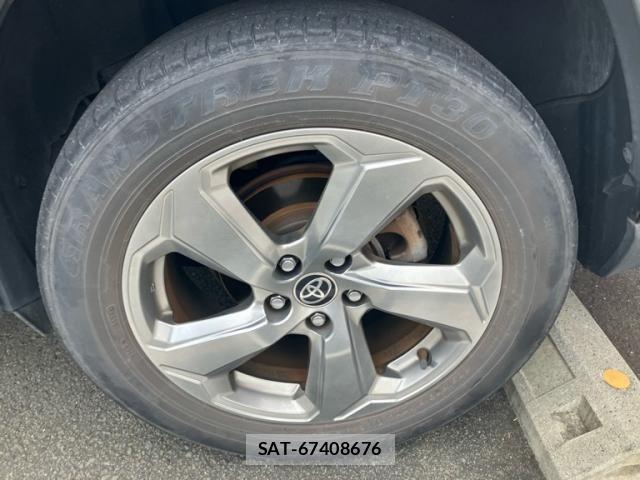 Toyota RAV4 2020-02 8075314-6