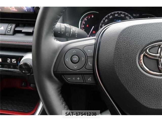 Toyota RAV4 2021-07 8075298-23