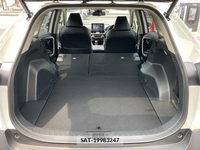 Toyota RAV4 2021-09 8075311-10