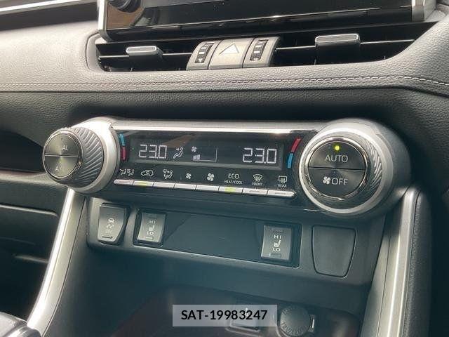 Toyota RAV4 2021-09 8075311-16