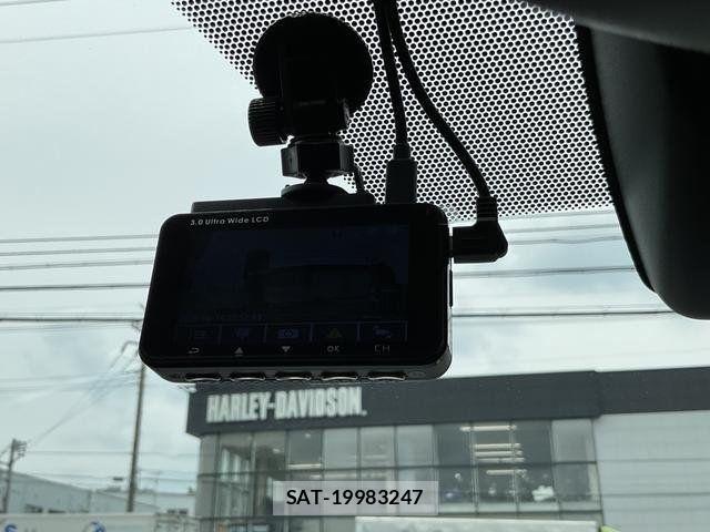 Toyota RAV4 2021-09 8075311-18