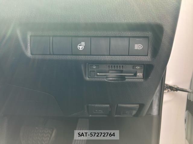 Toyota RAV4 2021-04 8101524-13
