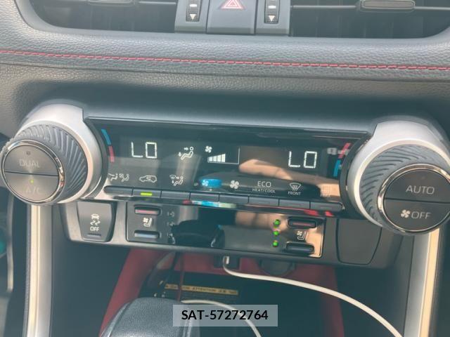 Toyota RAV4 2021-04 8101524-16