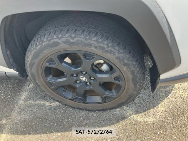 Toyota RAV4 2021-04 8101524-4