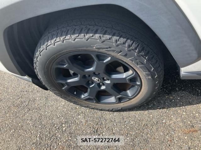 Toyota RAV4 2021-04 8101524-7