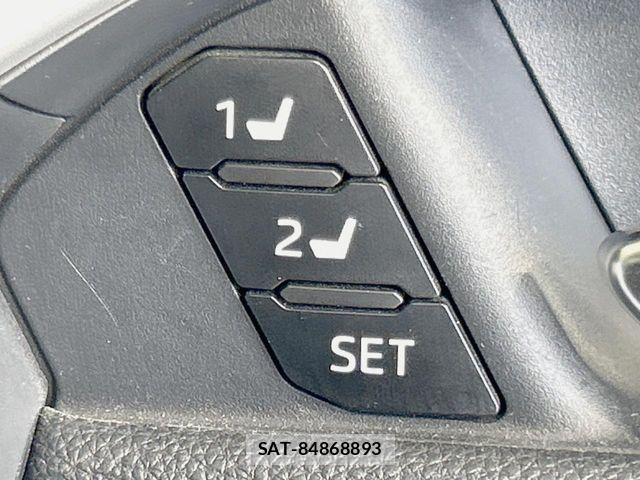 Toyota RAV4 2022-07 8101507-6