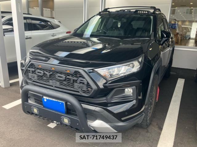 Toyota RAV4 2020-03 8101532-1