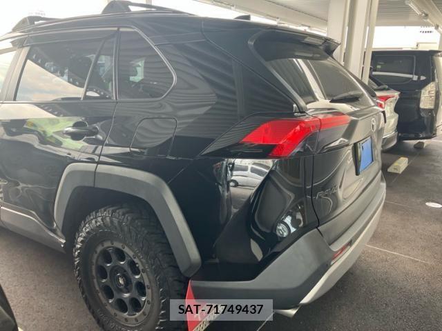 Toyota RAV4 2020-03 8101532-3